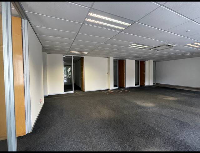 607M² OFFICE TO LET IN SANDTON CENTRAL
